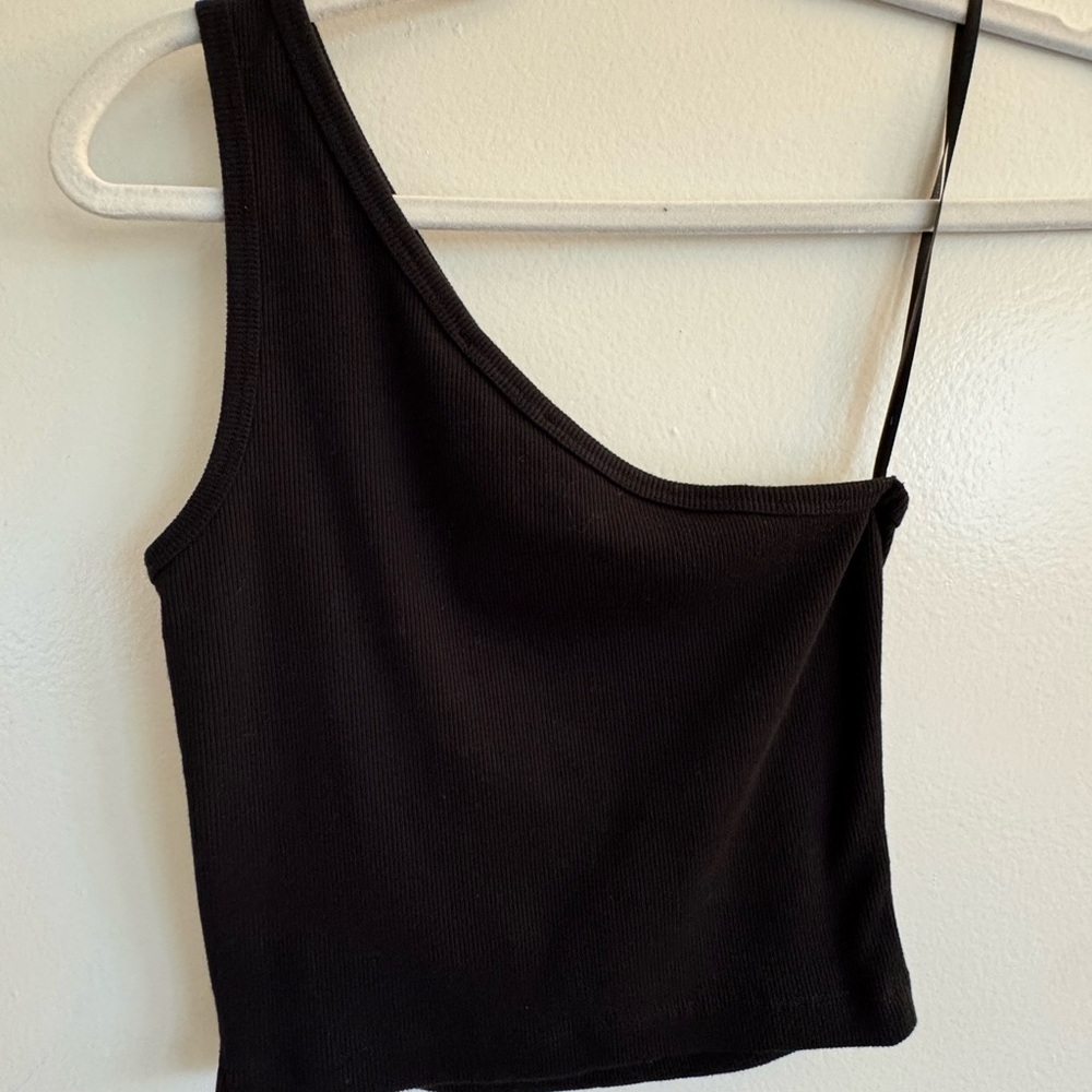 Forever21 Black One-Shoulder Women's Top